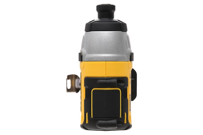 may-van-vit-dung-pin-dewalt-dcf887n-kr-20v-7-700x467